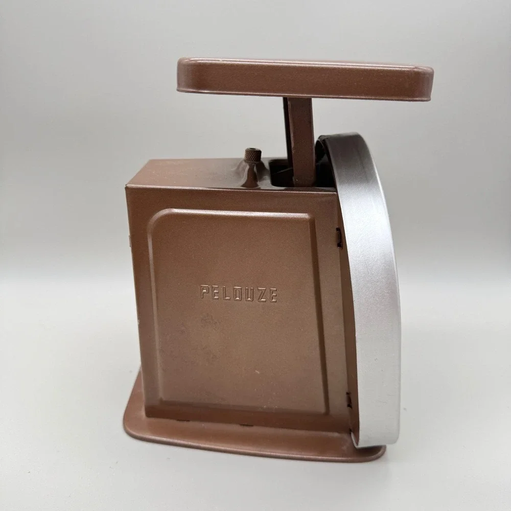 Vintage Pelouze Model Y-5 Postal Scale 5lb Brown Metal 1978 Evanston IL USA